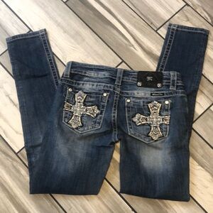 Too small. There’s a little bit of a stretch. Inseam 31.